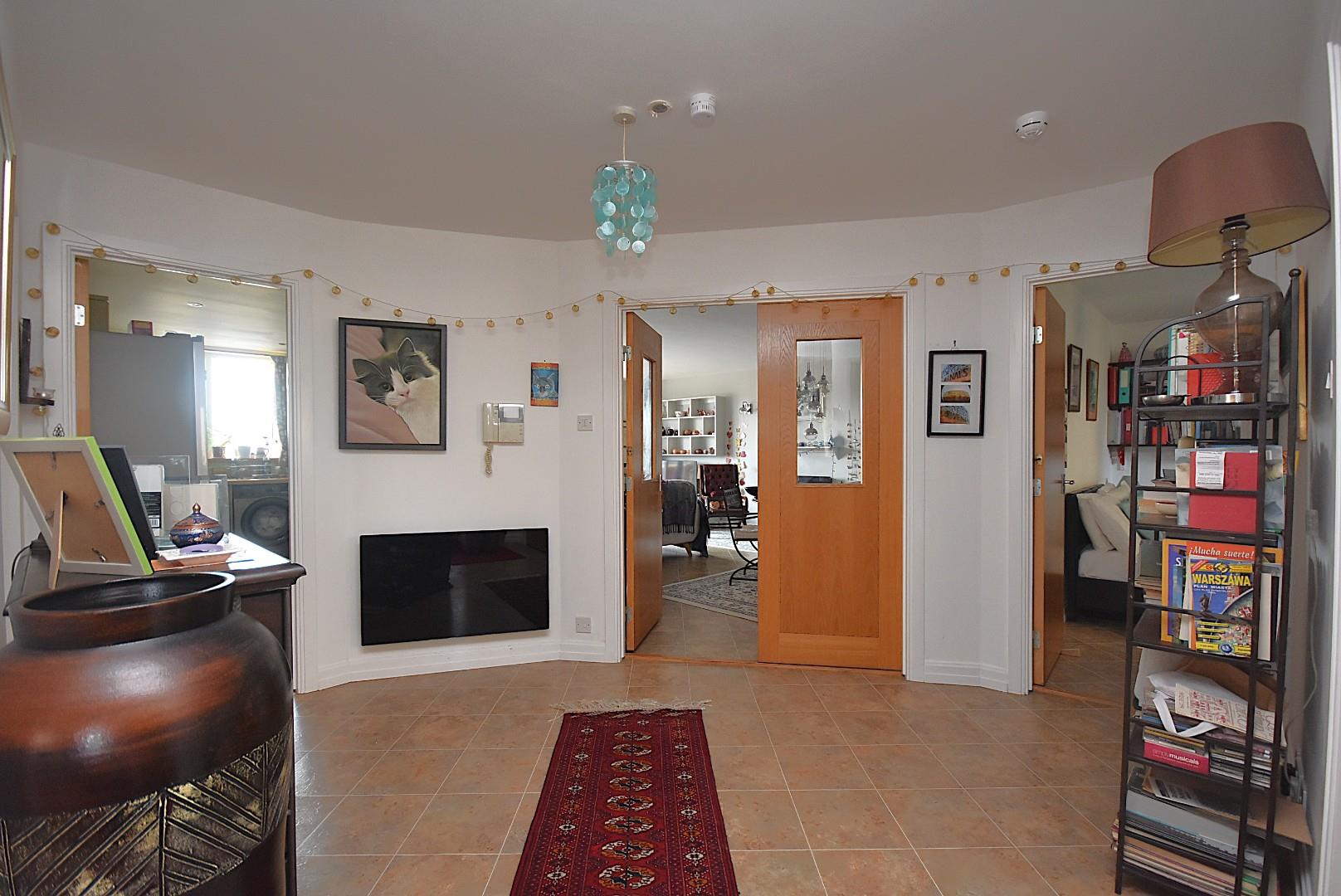 96 Adventurers Quay, Cardiff, CF10 4NQ